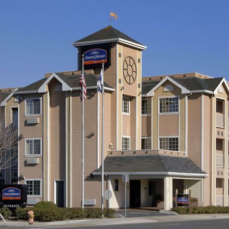 Howard Johnson By Wyndham Salinas Extérieur photo