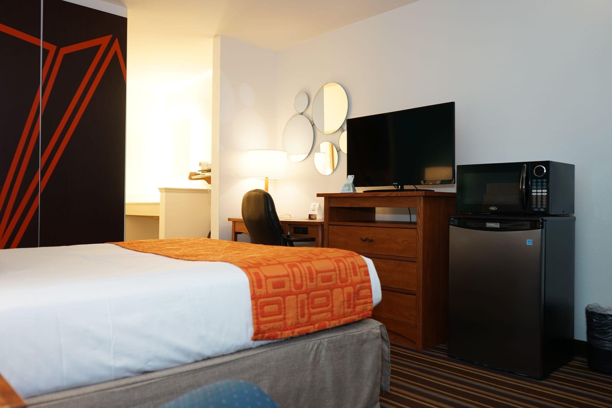 Howard Johnson By Wyndham Salinas Extérieur photo