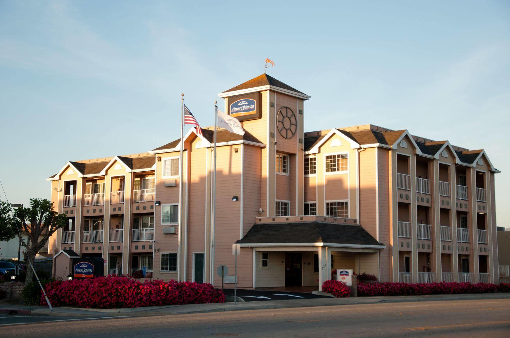 Howard Johnson By Wyndham Salinas Extérieur photo